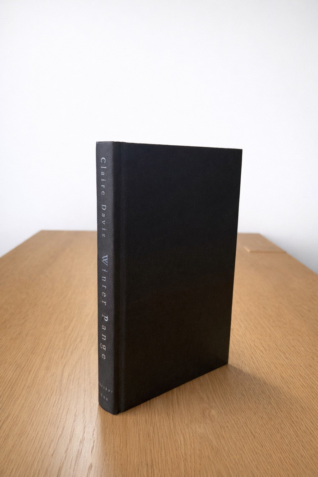 Claire Davis - Winter Range - SIGNED US 1st Edition - Hardcover (2000)3