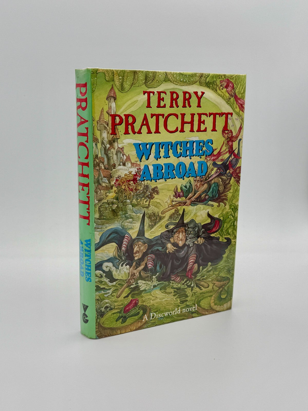Terry Pratchett - Witches Abroad - First UK Edition/First Print 1991 Discworld1
