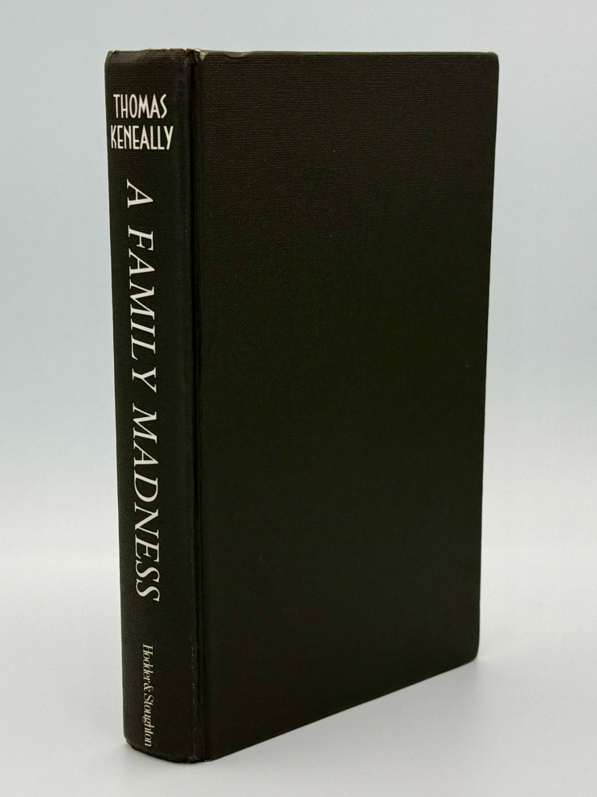 A Family Madness – Thomas Keneally (UK First Edition, 1st Print Hardcover, 1985)4