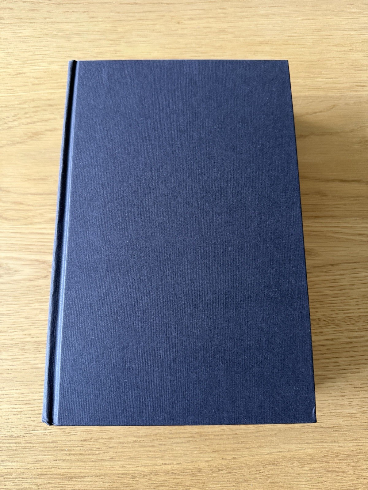 SIGNED Raymond E. Feist – Magician’s End (Riftwar) – HC + DJ5