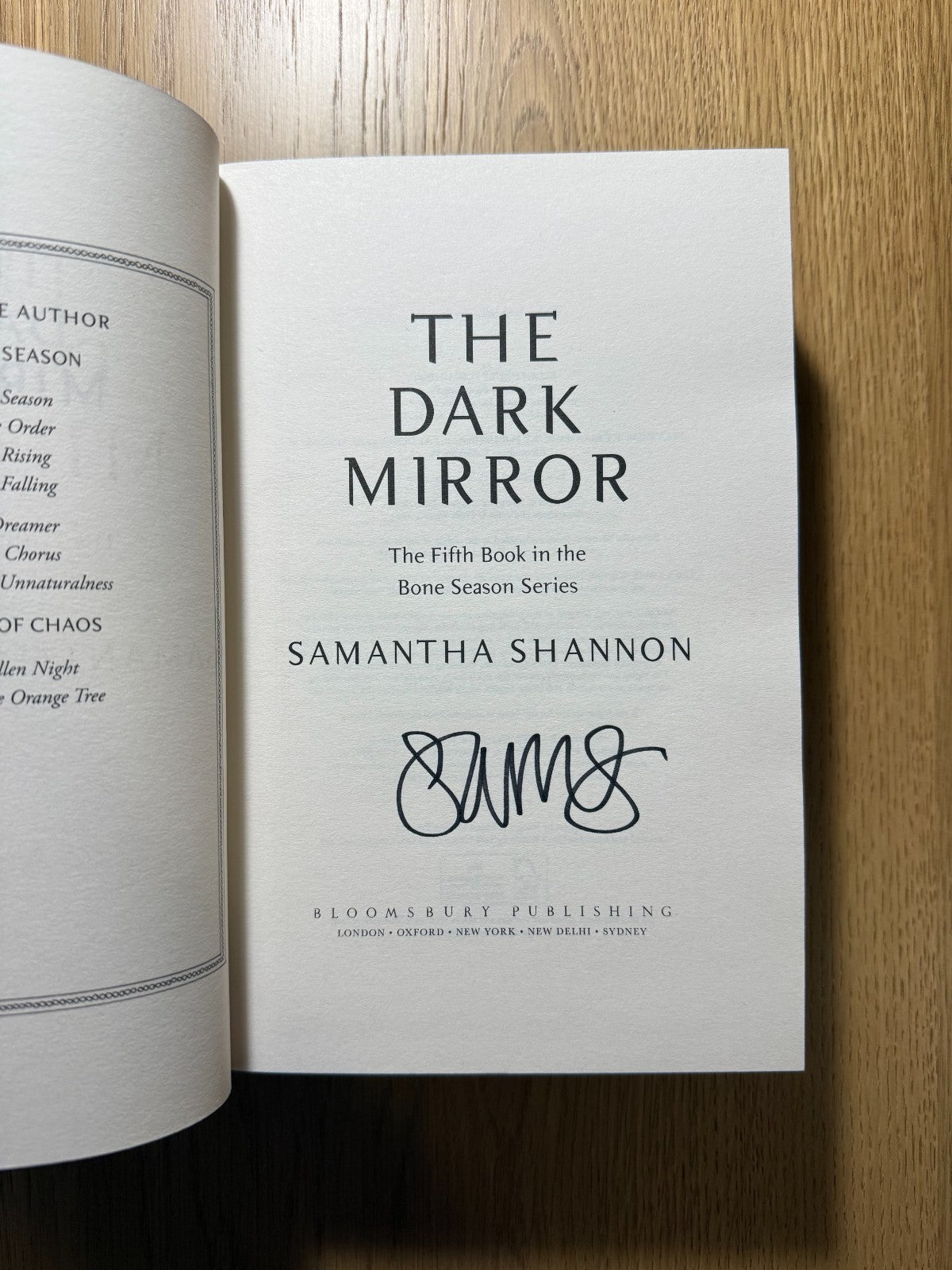 The Dark Mirror - Samantha Shannon - UK 1st Edition, Signed (Forbbidden Planet)1