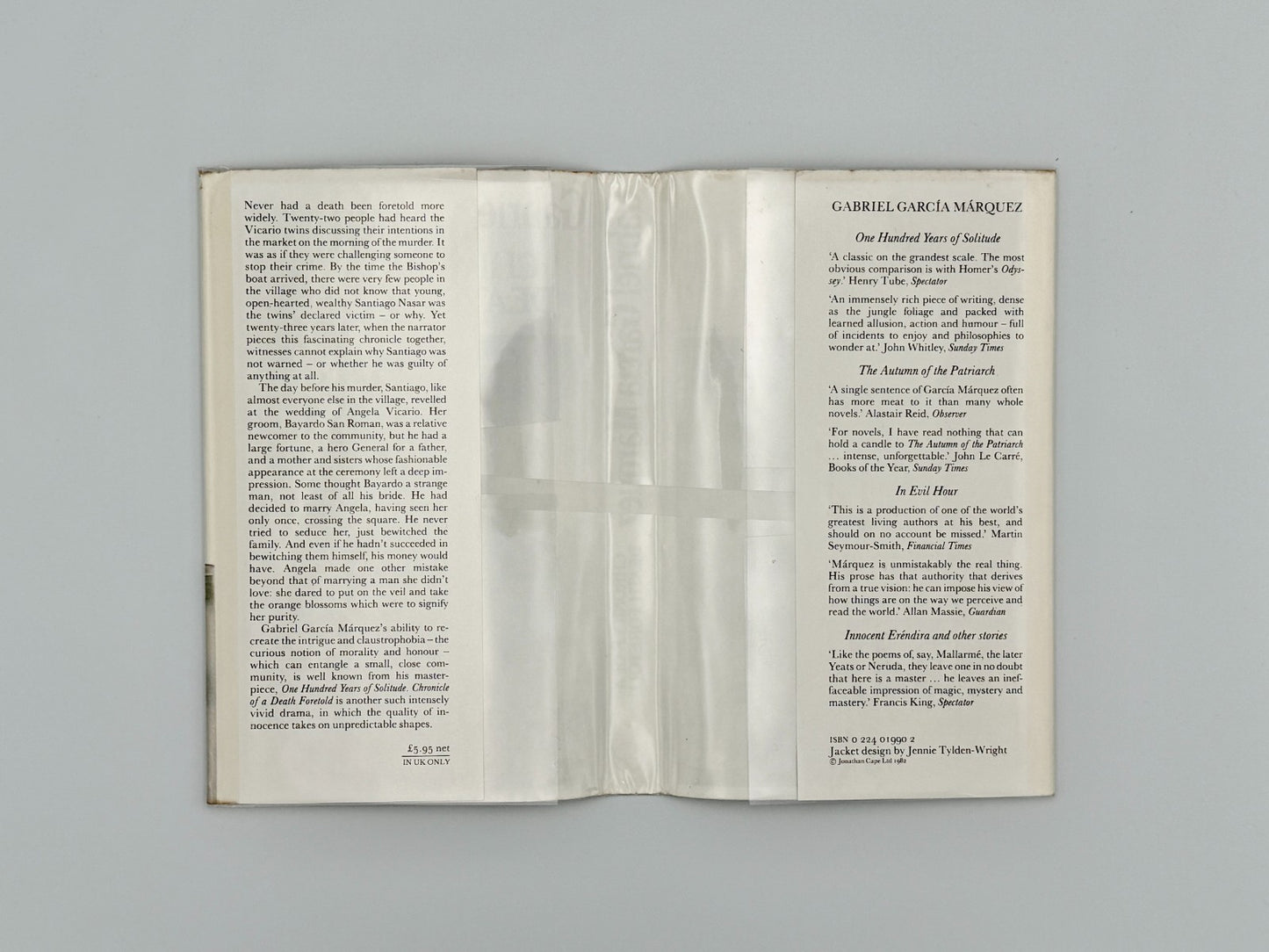 Gabriel García Márquez - Chronicle of a Death Foretold - First Edition 19826