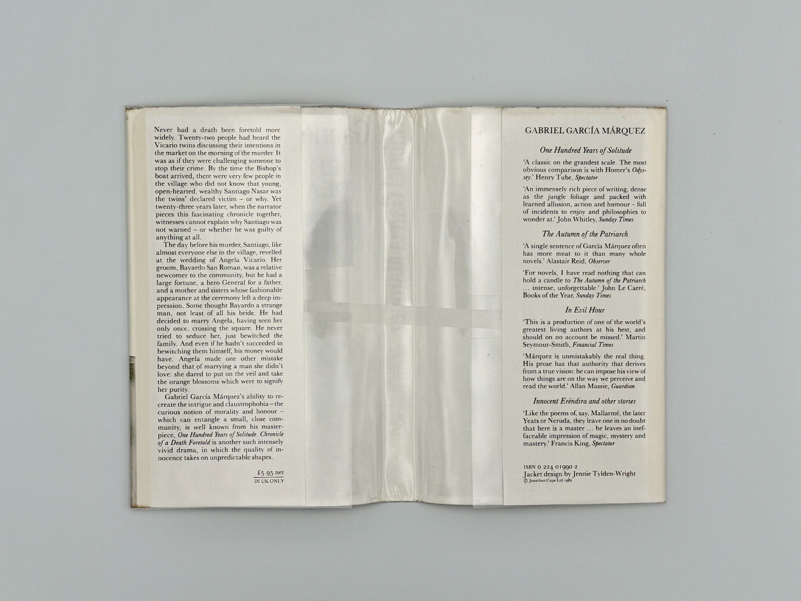 Gabriel García Márquez - Chronicle of a Death Foretold - First Edition 19826